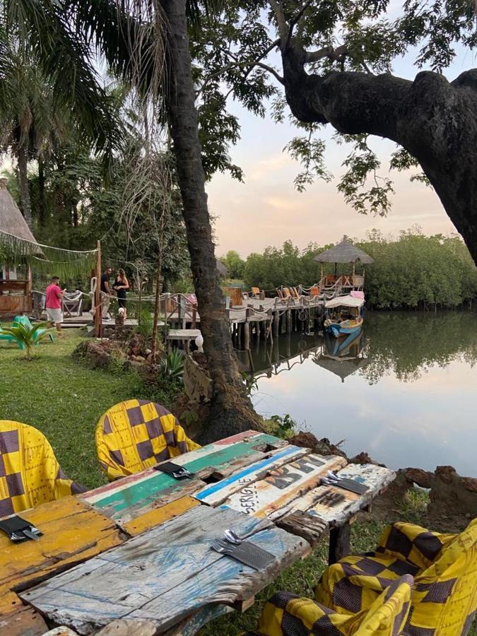 Villa Pombo Kunda à Sanyang Extérieur photo